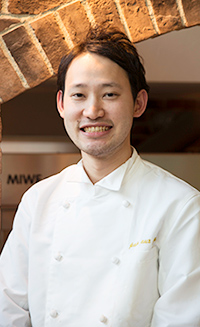 オーナー佐藤崇裕シェフ