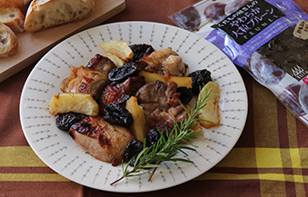 プルーンとチキンのグリル