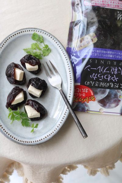 プルーンのクリームチーズサンド。