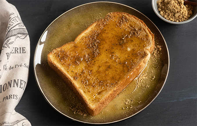 黒ごまアーモンドきな粉トースト