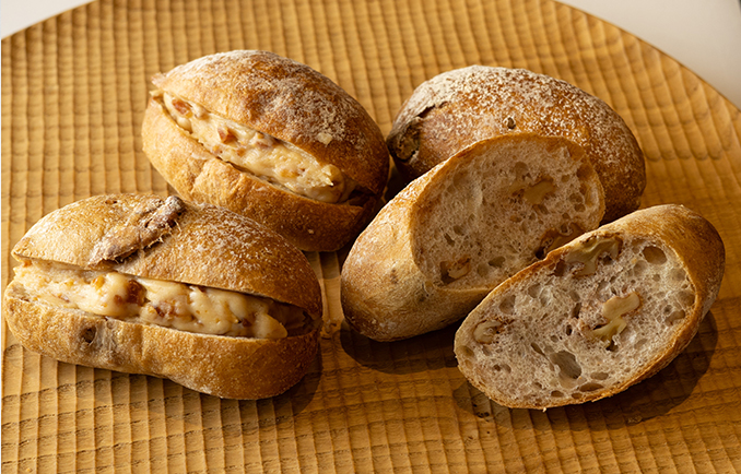 【プロ用】クルミフランス（クルミのキャラメリゼ入りクリームサンド）